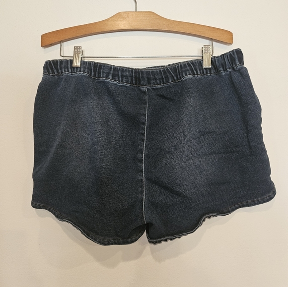 Womens Satin Doll Jean Shorts Size 18 - Picture 3 of 7